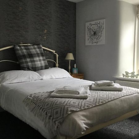 Kings Arms Hotel Рит Экстерьер фото