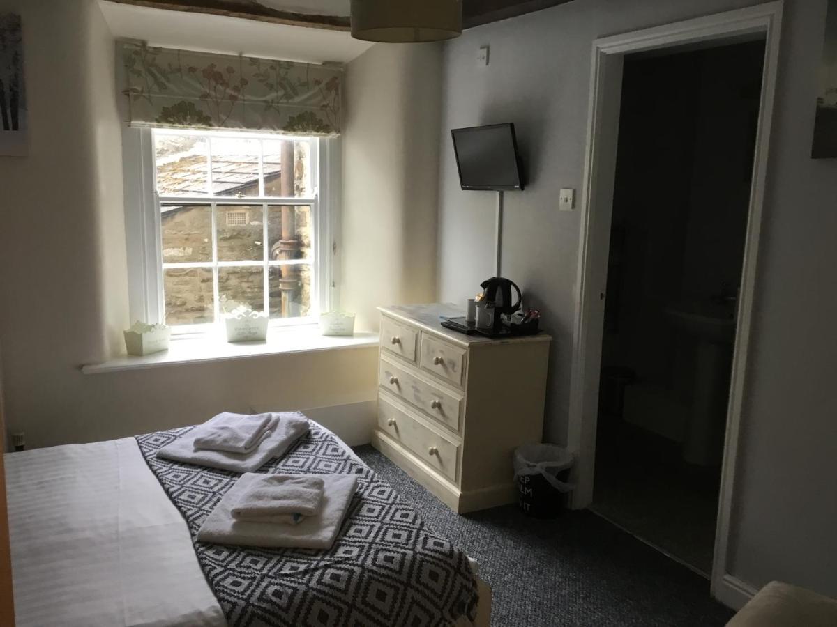 Kings Arms Hotel Рит Экстерьер фото