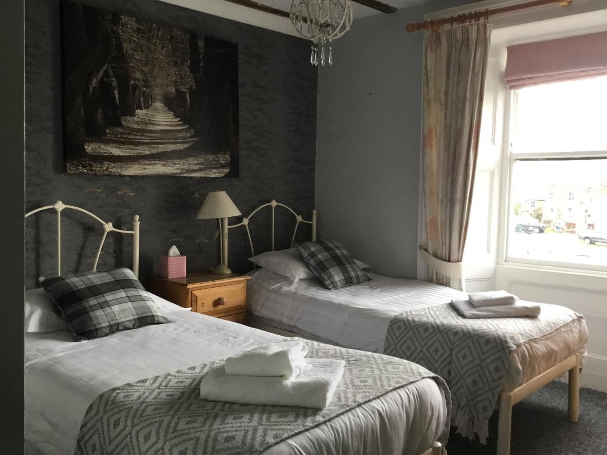 Kings Arms Hotel Рит Экстерьер фото