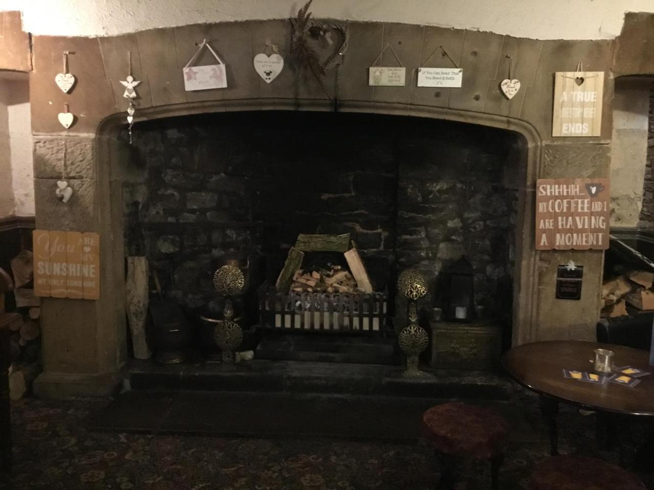 Kings Arms Hotel Рит Экстерьер фото