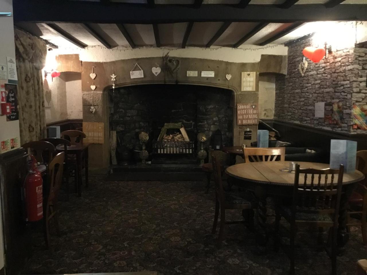 Kings Arms Hotel Рит Экстерьер фото