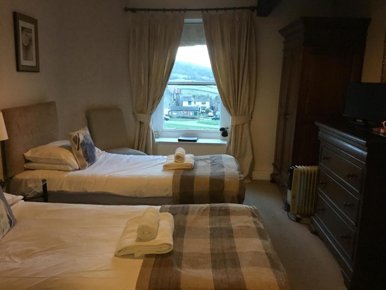 Kings Arms Hotel Рит Экстерьер фото