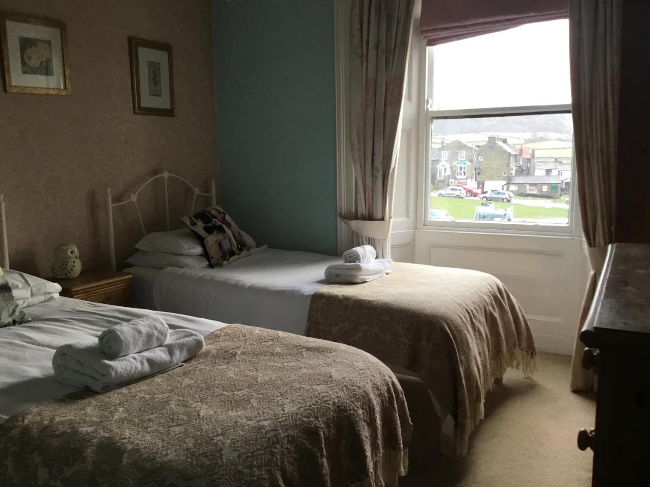 Kings Arms Hotel Рит Экстерьер фото